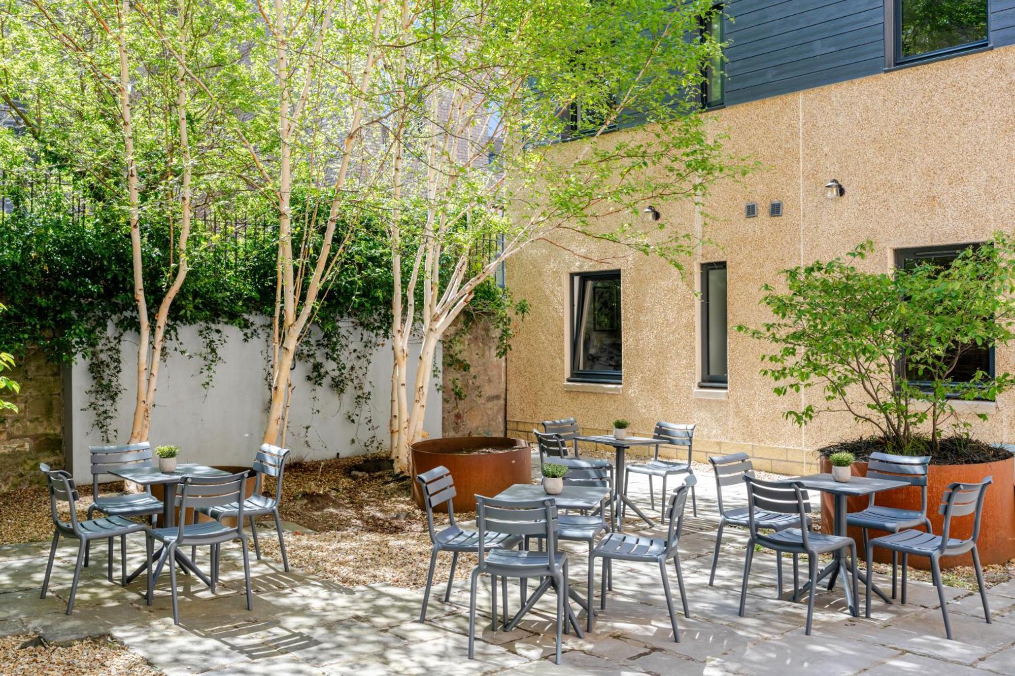 Hotel Grove House 3*